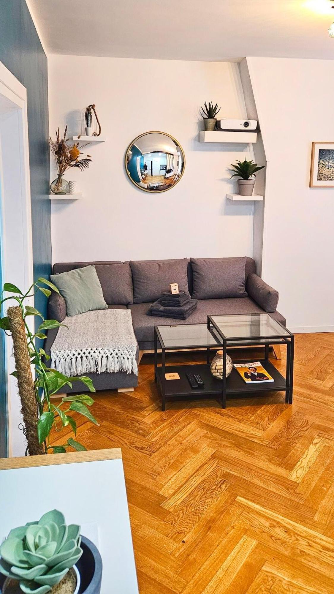 Lovely Flat Abbesses Center - Montmartre